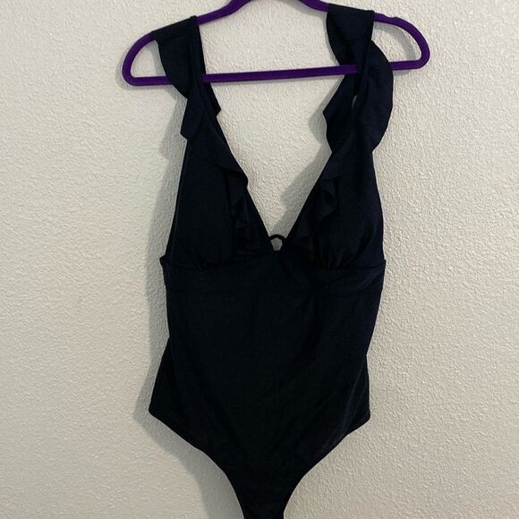 Sporlike-black ruffle one piece lace up back- Size XL - Picture 1 of 12